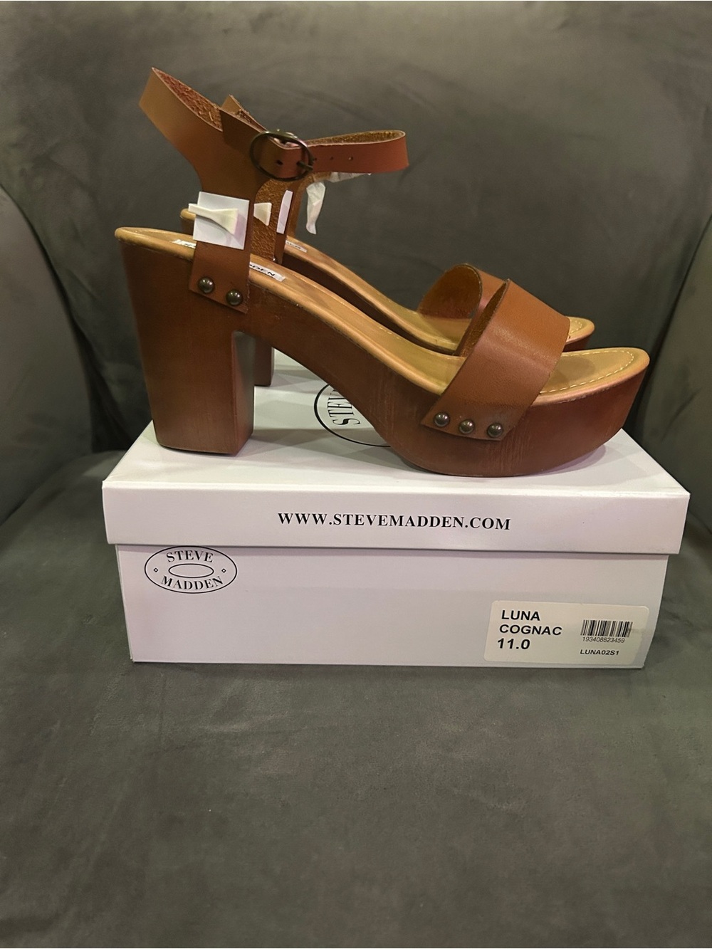 Steve Madden Luna Platform Sandals in Cognac Brown